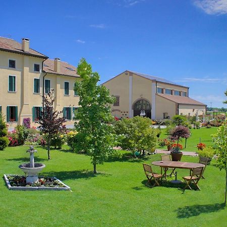 Millefiori La Corte Delle Rose Rovigo Exterior foto